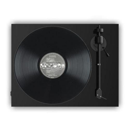 Pro-Ject E1 BT High Gloss Black  Проигрыватель виниловых дисков