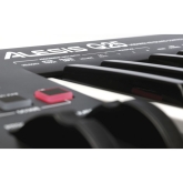 Alesis Q25 MIDI-клавиатура