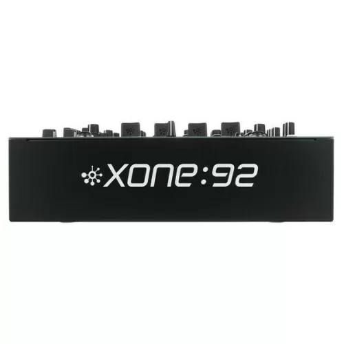 Allen & Heath Xone:92 MK2 (Xone:922) 6-канальный DJ-микшер