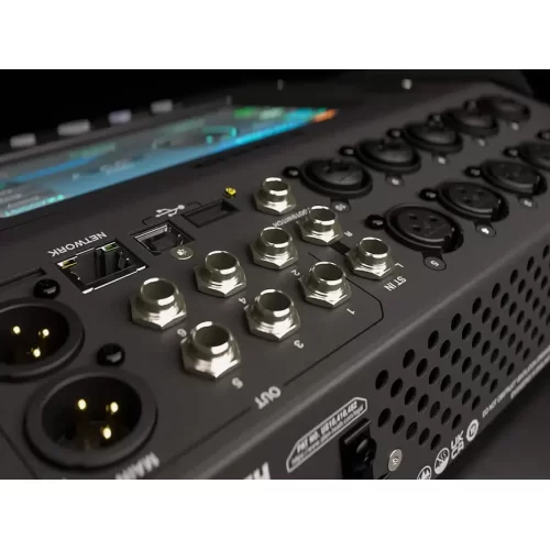 Allen & Heath CQ12T Цифровой микшерный пульт
