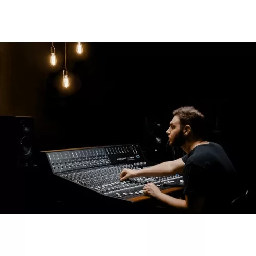 Audient ASP4816-HE 16-канальный аналоговый студийный микшер