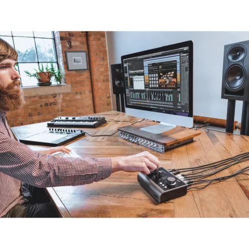 Audient iD14 MKII Аудиоинтерфейс USB