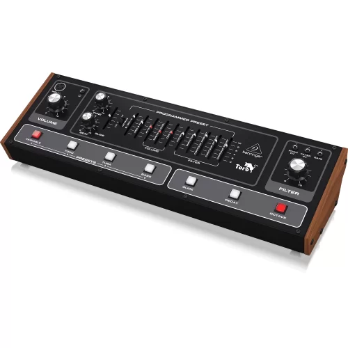 Behringer TORO Аналоговый бас-синтезатор