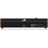 Behringer TORO Аналоговый бас-синтезатор
