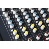 Allen & Heath W4162 (WZ4 16) 16-канальный аналоговый микшер