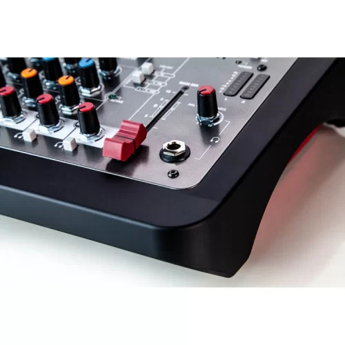 Allen & Heath ZEDi8 8-канальный аналоговый микшер