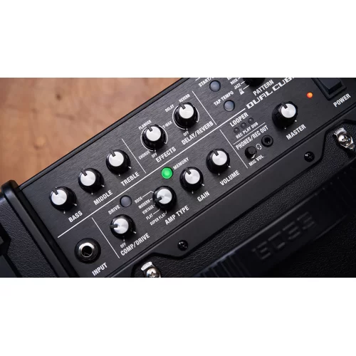 Boss Dual Cube Bass LX (DCB-LX) Басовый комбо, 10 Вт., 2х5"