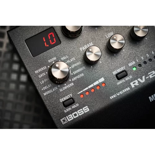 Boss RV-200 Гитарная педаль реверберации