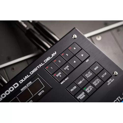 Boss SDE-3000D Гитарная педаль Dual Digital Delay