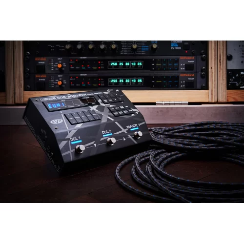 Boss SDE-3000EVH Гитарная педаль Dual Digital Delay