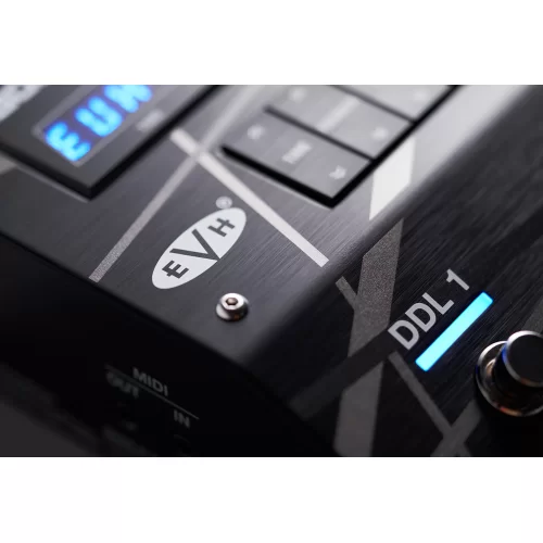 Boss SDE-3000EVH Гитарная педаль Dual Digital Delay