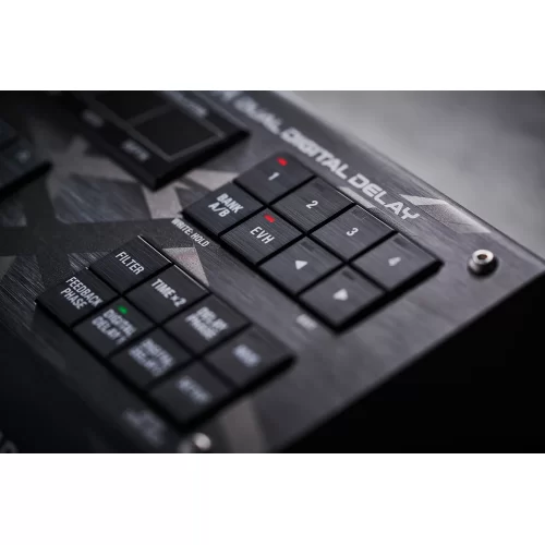Boss SDE-3000EVH Гитарная педаль Dual Digital Delay