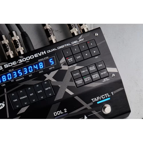 Boss SDE-3000EVH Гитарная педаль Dual Digital Delay
