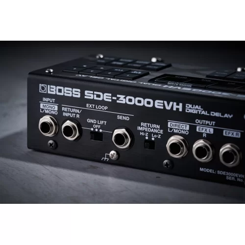 Boss SDE-3000EVH Гитарная педаль Dual Digital Delay