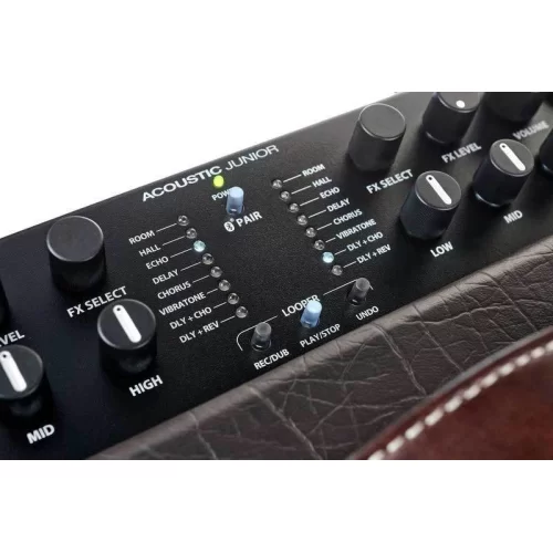 Fender Acoustic Junior Акустический комбоусилитель, 100 Вт., 8", Bluetooth