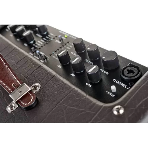 Fender Acoustic Junior Акустический комбоусилитель, 100 Вт., 8", Bluetooth