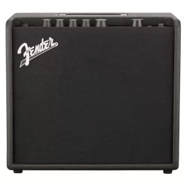 Fender Mustang LT 25 Гитарный комбоусилитель, 25 Вт., 8"