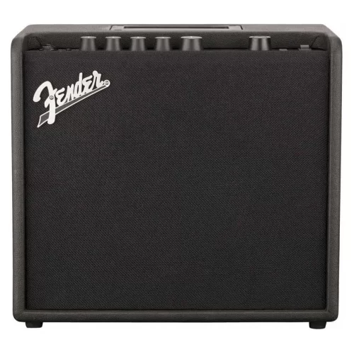 Fender Mustang LT 25 Гитарный комбоусилитель, 25 Вт., 8"