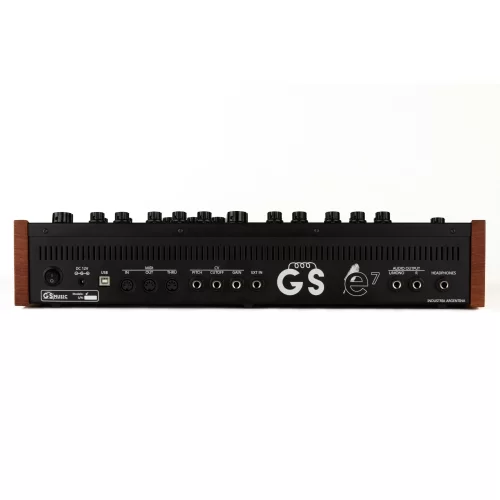 GS Music e7 Аналоговый 7-голосый синтезатор