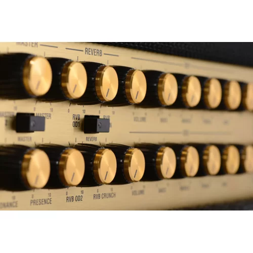 Marshall JVM410H Гитарный ламповый усилитель, 100 Вт.