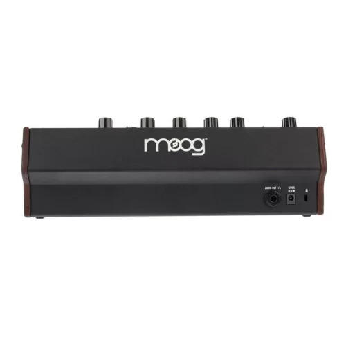 Moog Mother-32 аналоговый синтезатор