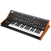 Moog Sub 37 Аналоговый синтезатор