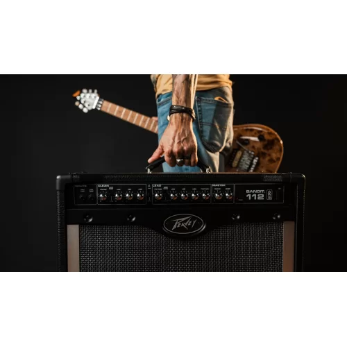 Peavey Bandit 112 Гитарный комбоусилитель, 80 Вт., 12"