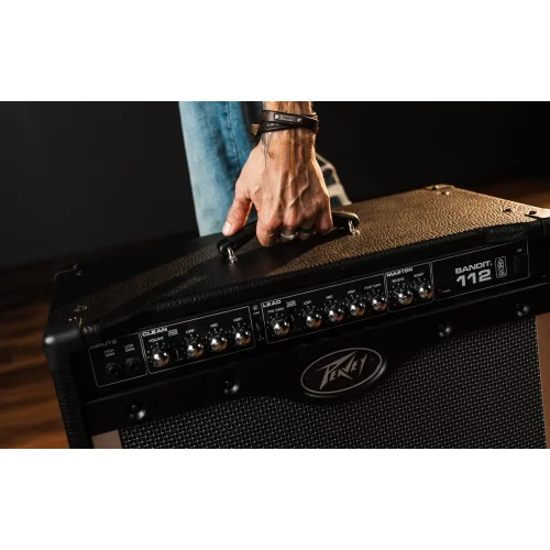 Peavey Bandit 112 Гитарный комбоусилитель, 80 Вт., 12"