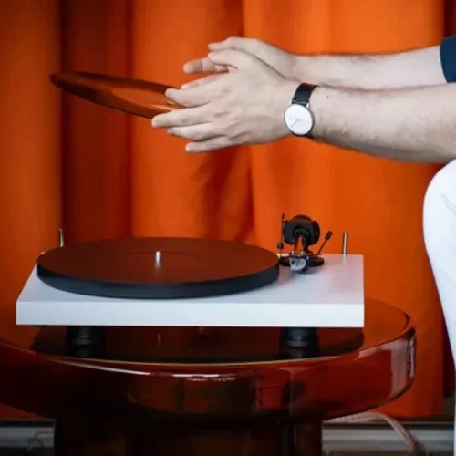 Pro-Ject Debut EVO 2 High Gloss White Проигрыватель виниловых дисков