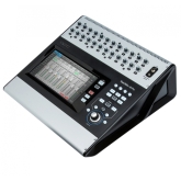QSC Touchmix-30PRO Цифровой сенсорный микшер