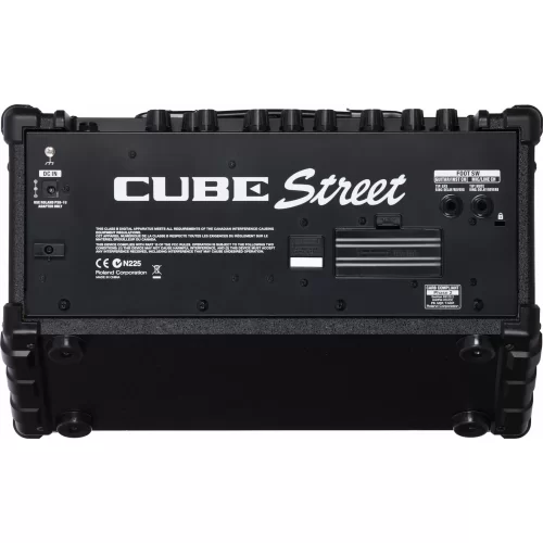 Roland CUBE Street Гитарный комбоусилитель, 5 Вт., 2x6,5"