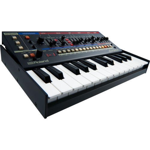 Roland JU-06A 4-голосный полифонический синтезатор
