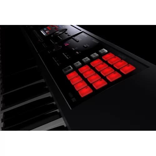 Roland FA-07 Рабочая станция