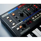 Roland JU-06A 4-голосный полифонический синтезатор