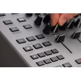 Roland TR-1000 Аналоговая драм-машина