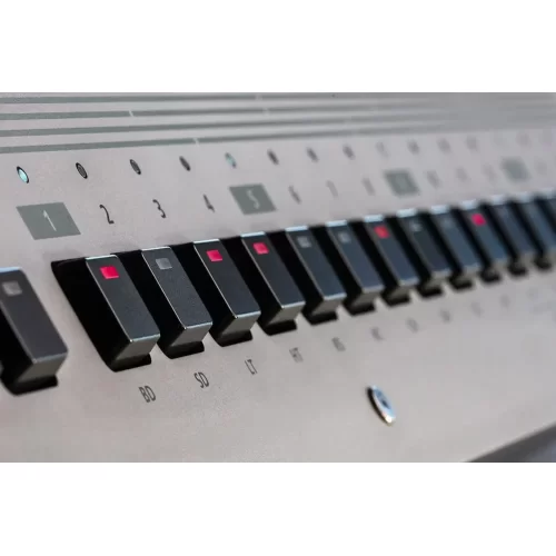 Roland TR-1000 Аналоговая драм-машина