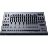 Roland TR-1000 Аналоговая драм-машина