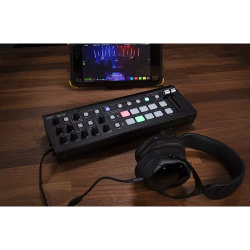 Roland V-1HD+ Видеомикшер