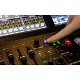 Roland VR-400UHD Видеомикшер