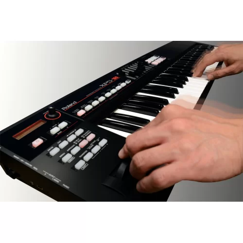 Roland XPS-10 Синтезатор
