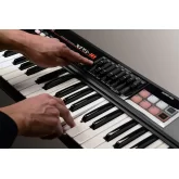 Roland XPS-10 Синтезатор