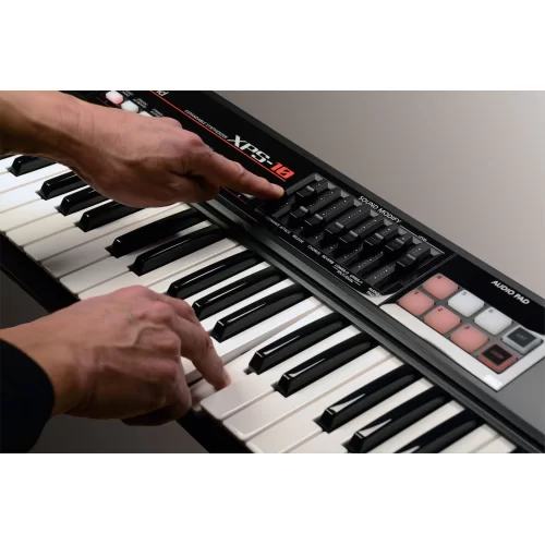 Roland XPS-10 Синтезатор