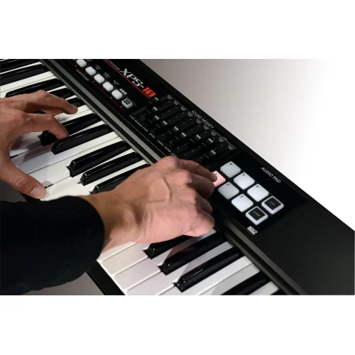 Roland XPS-10 Синтезатор