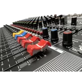 SVS Audiotechnik AM-16 16-канальный микшерный пульт, DSP эффекты, MP3, Bluetooth