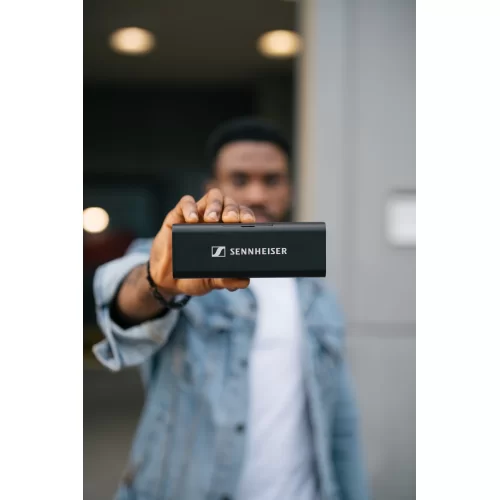 Sennheiser Profile Wireless 2-Channel Set Накамерная радиосистема с 2-мя петличными микрофонам