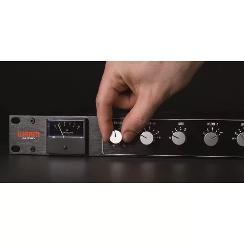 Warm Audio Bus-Comp 2-канальный VCA компрессор
