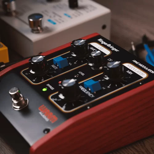 Warm Audio RingerBringer Гитарная педаль Ring Modulation
