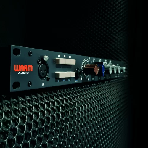 Warm Audio WA73-EQ Одноканальный микрофонный предусилитель ‘73-style, усиление 80дБ