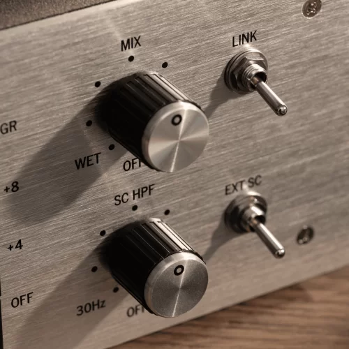 Warm Audio WA76-A FET-компрессор