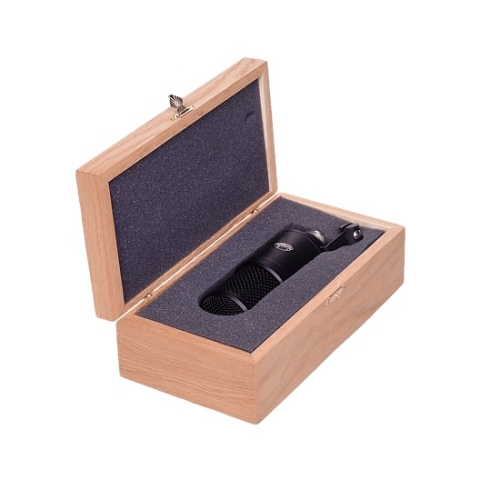 Октава МК-519 чёрный, (деревянный футляр) Студийный конденсаторный микрофон, кардиоида